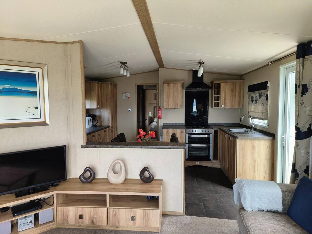 Best View On The Park! Wemyss Bay Holiday Park Scotland Hotel Skelmorlie Bagian luar foto
